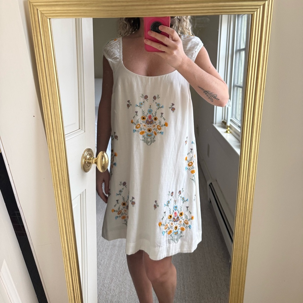 Free People White Floral Embroidered Blouse